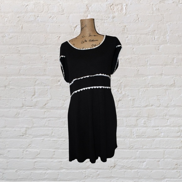 Express Short Sleeved Sweater Dress - Picture 1 of 5